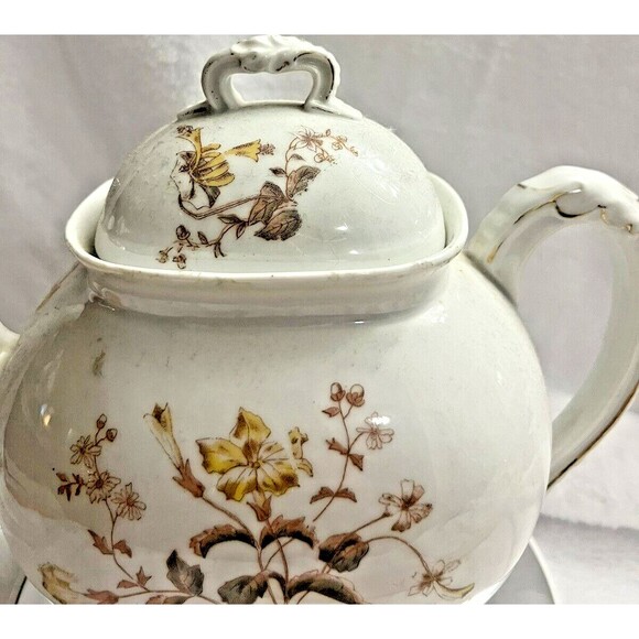 Limoge Teapot White with Gold Flowers Stamped Limoges France 9 Inches - Picture 8 of 16